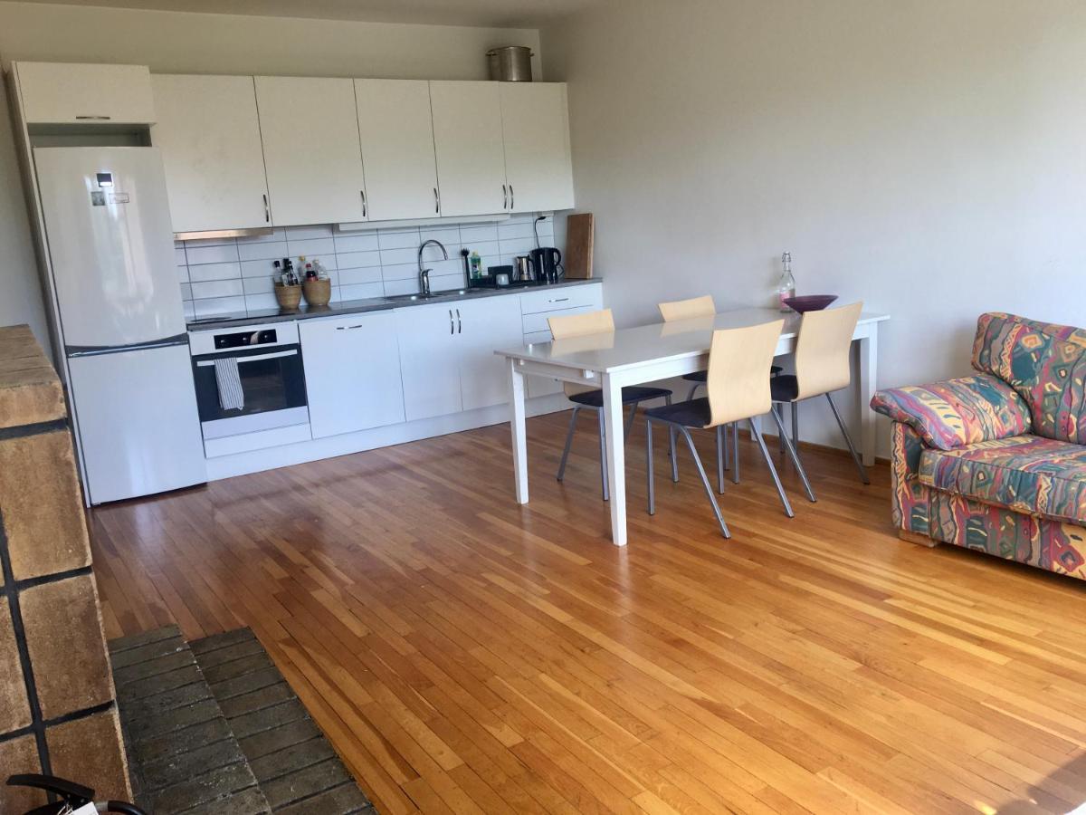 1-bedroom For One Person Or A Couple In A Sharing